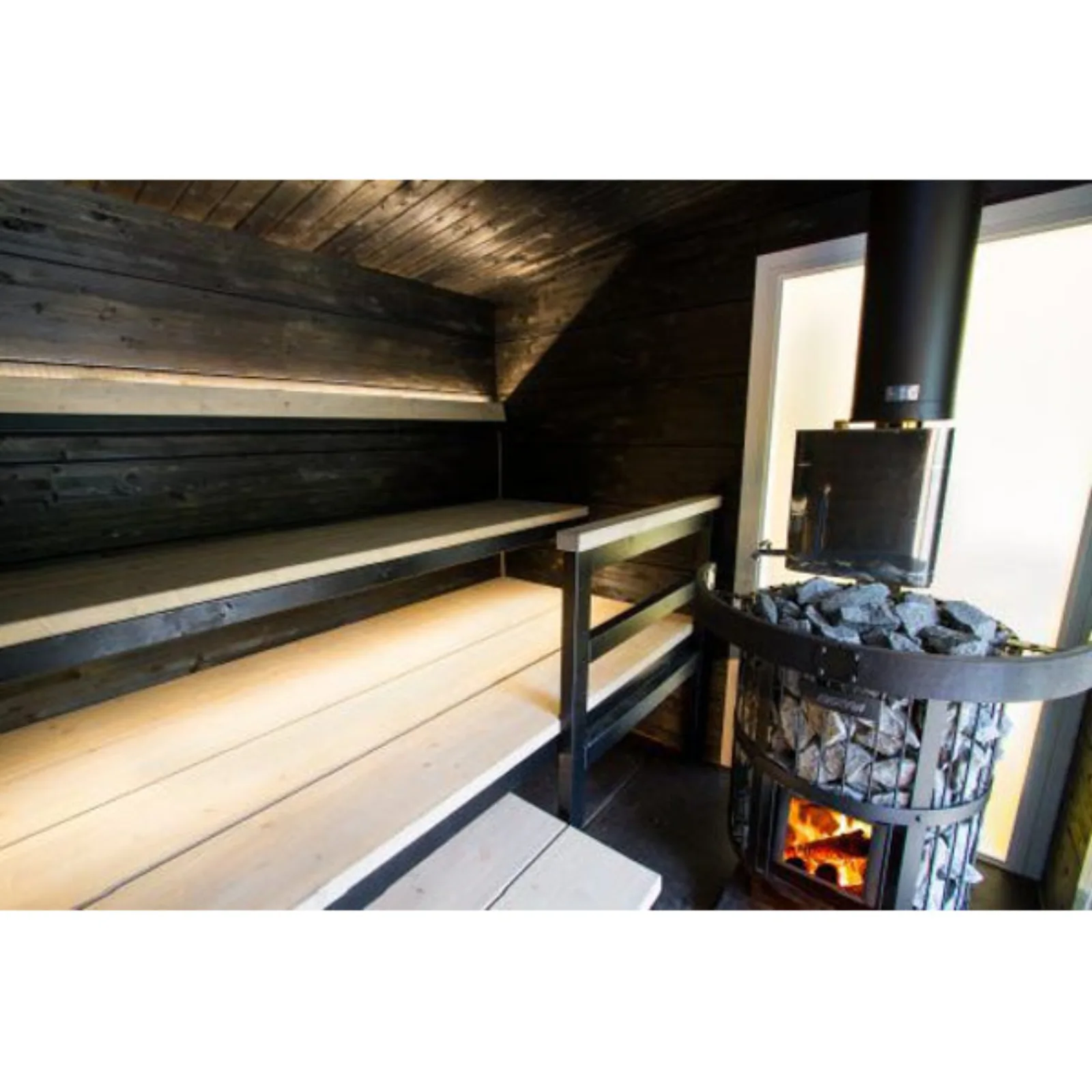 Harvia Legend 150 wood-burning sauna stove in black steel with cast-iron glass door